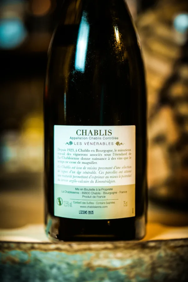 Chablis - "Les Vénérables" Vieilles Vignes La Chablisienne – Image 3