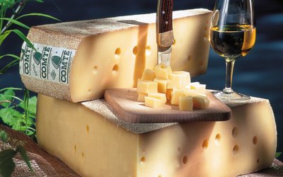 Quel vin avec comté ? Les meilleurs accords vin et fromage